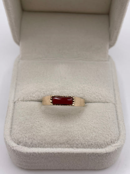 9ct gold carnelian ring