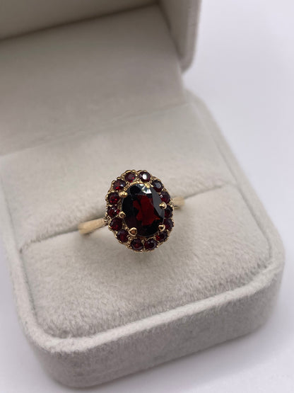 9ct gold garnet cluster ring