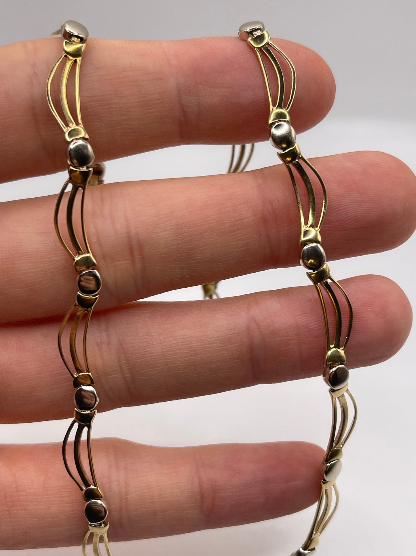 9ct two tone gold necklace