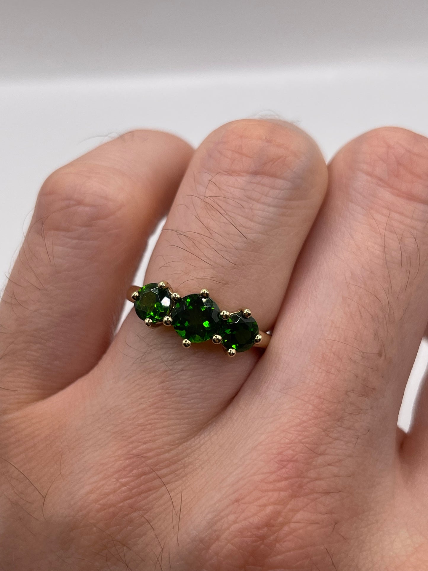 9ct gold diopside ring
