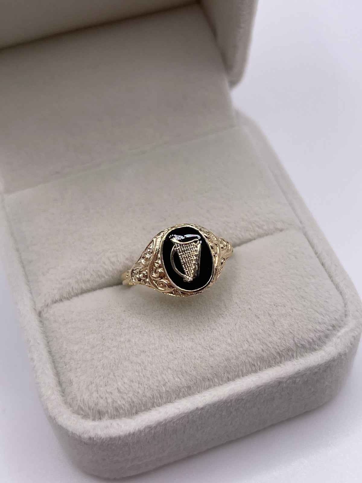 9ct gold enamel harp ring