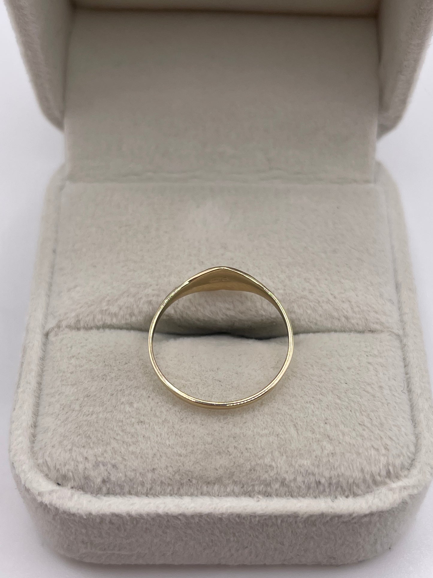 9ct gold signet ring