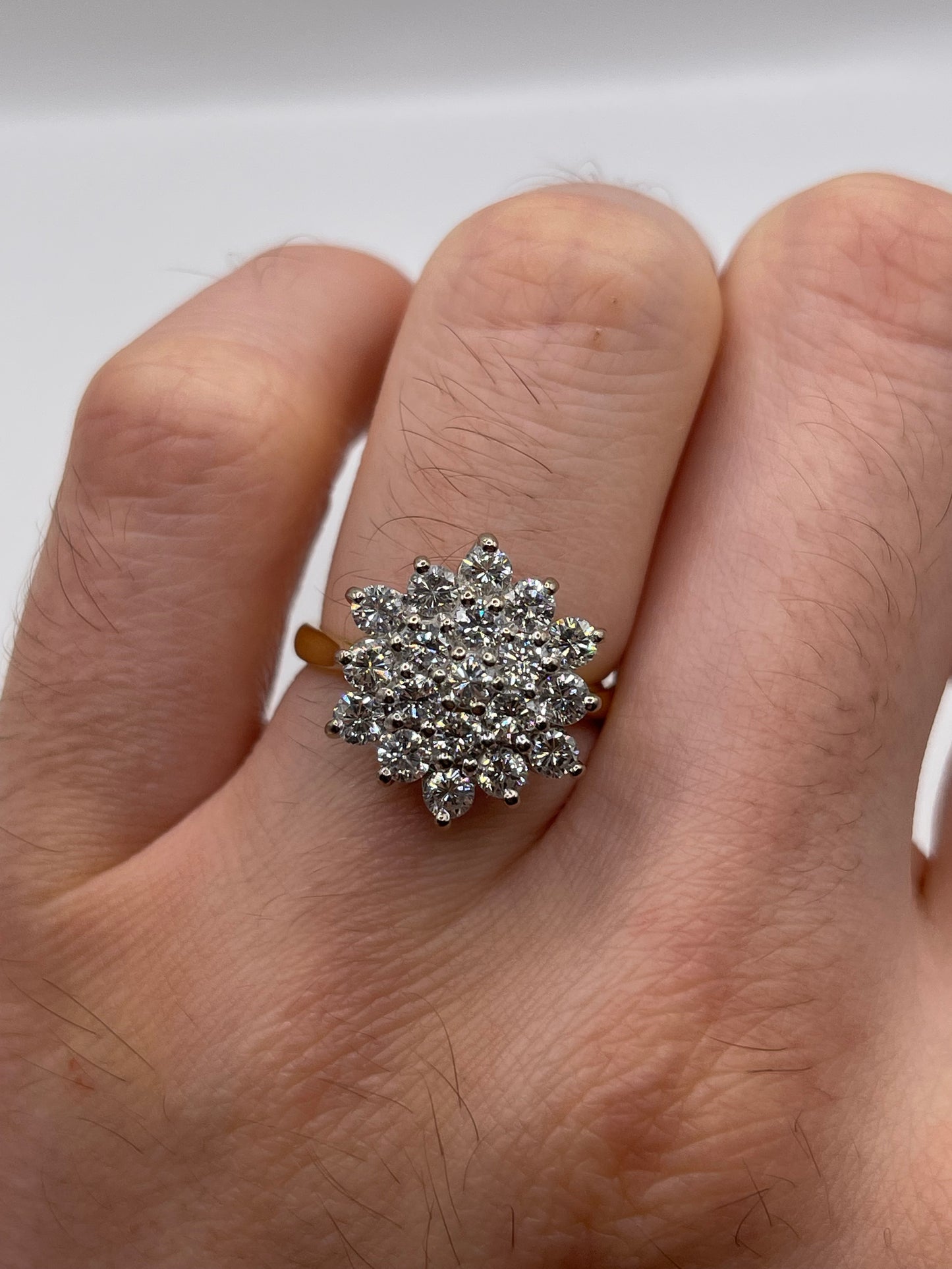18ct gold 1.73ct diamond cluster ring