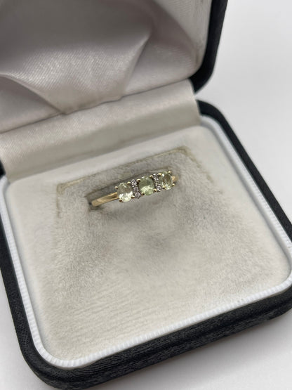 9ct gold quartz and zircon ring