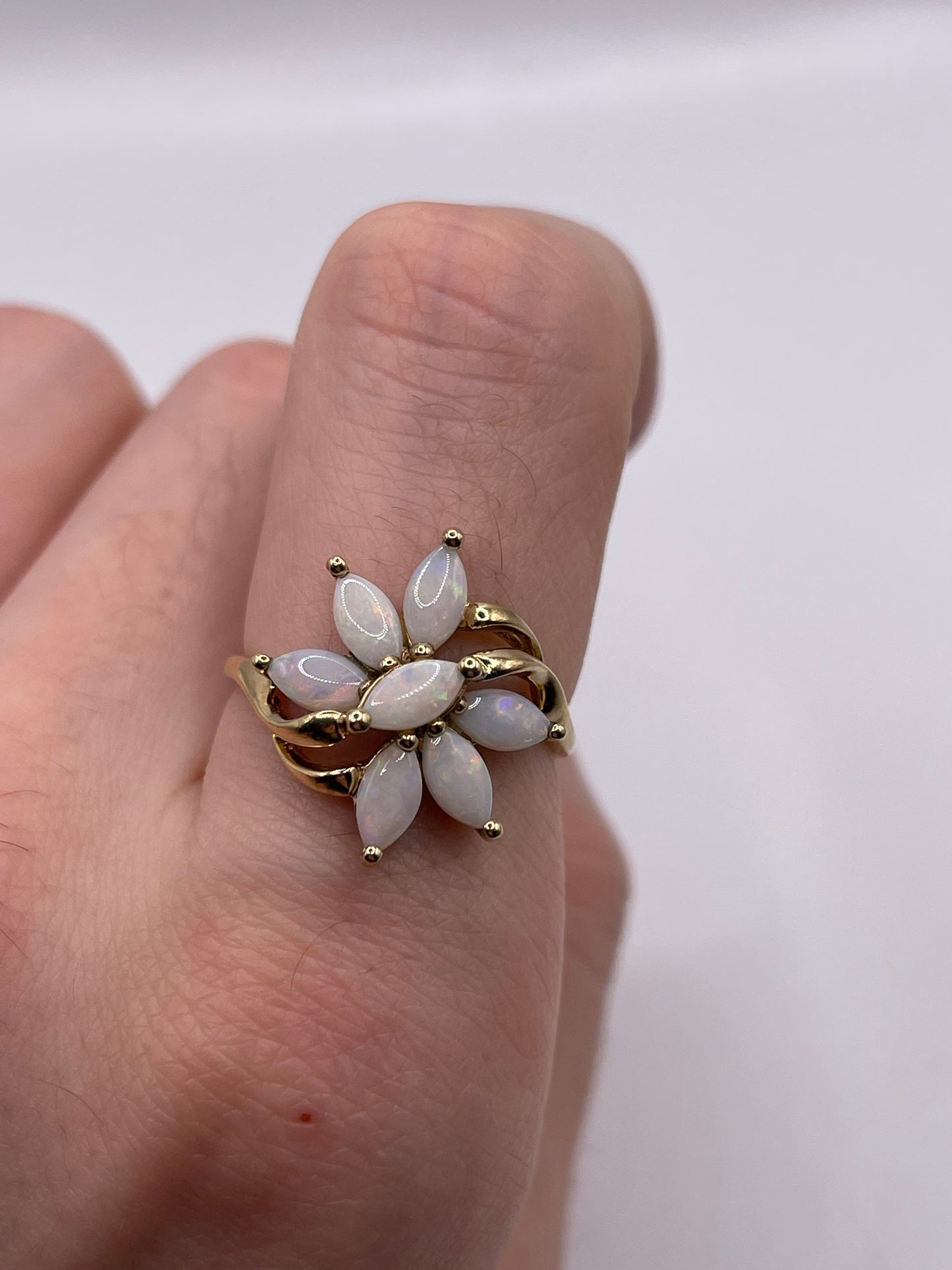 9ct gold opal cluster ring