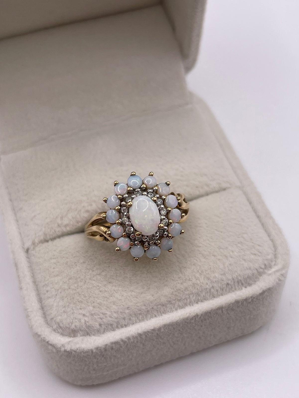9ct gold opal and diamond ring