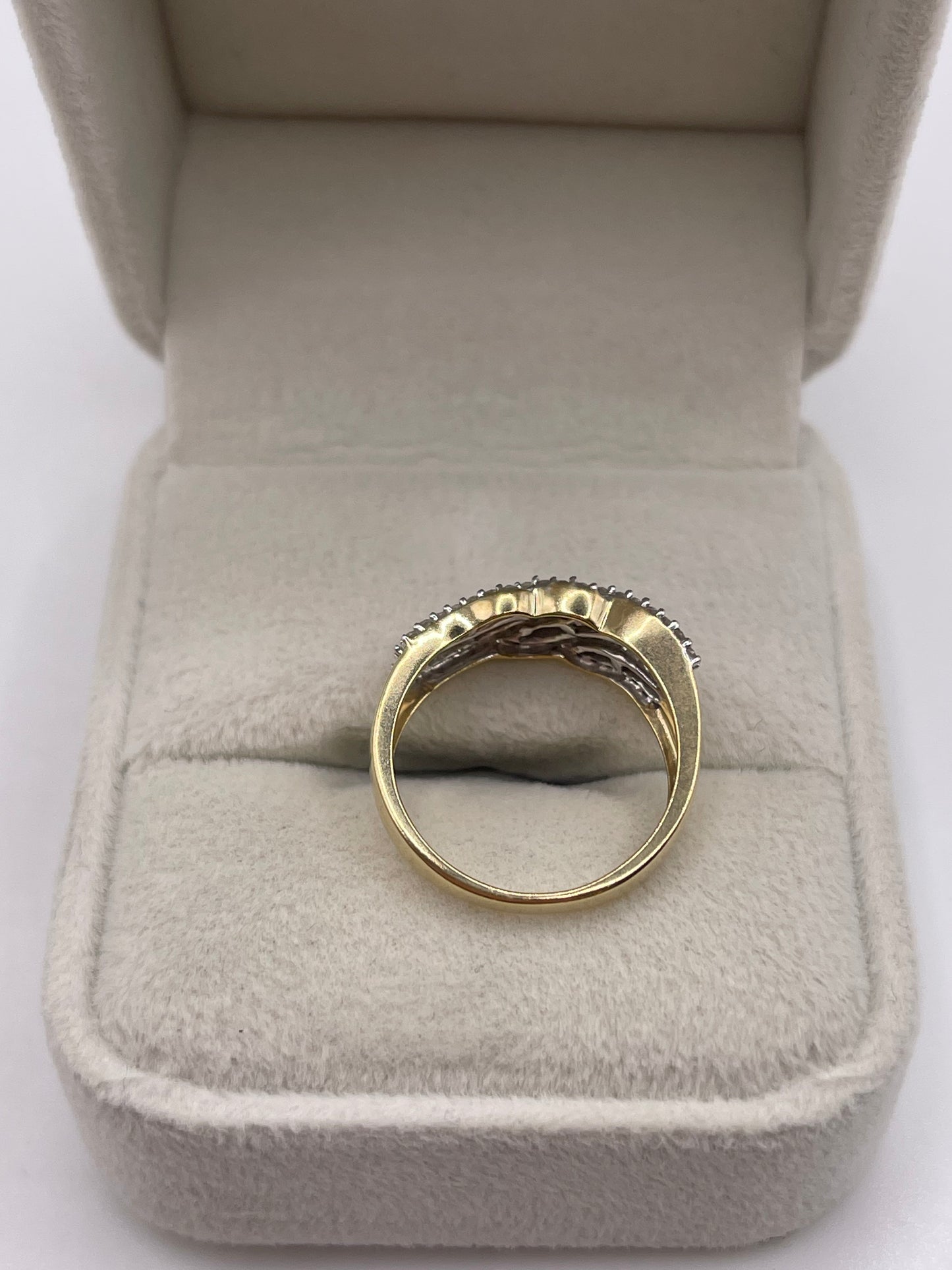 9ct gold diamond cluster ring