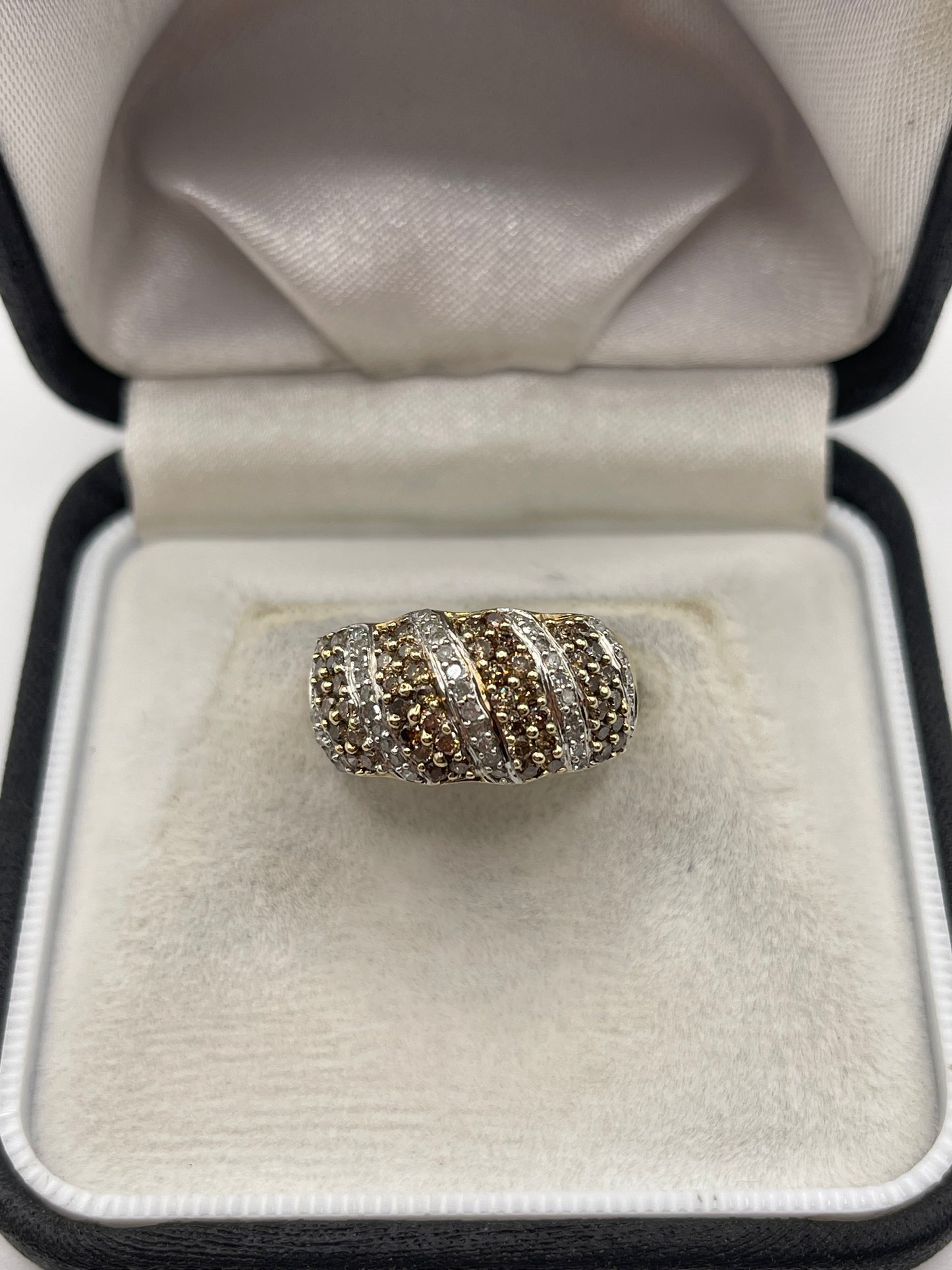 9ct gold diamond cluster ring