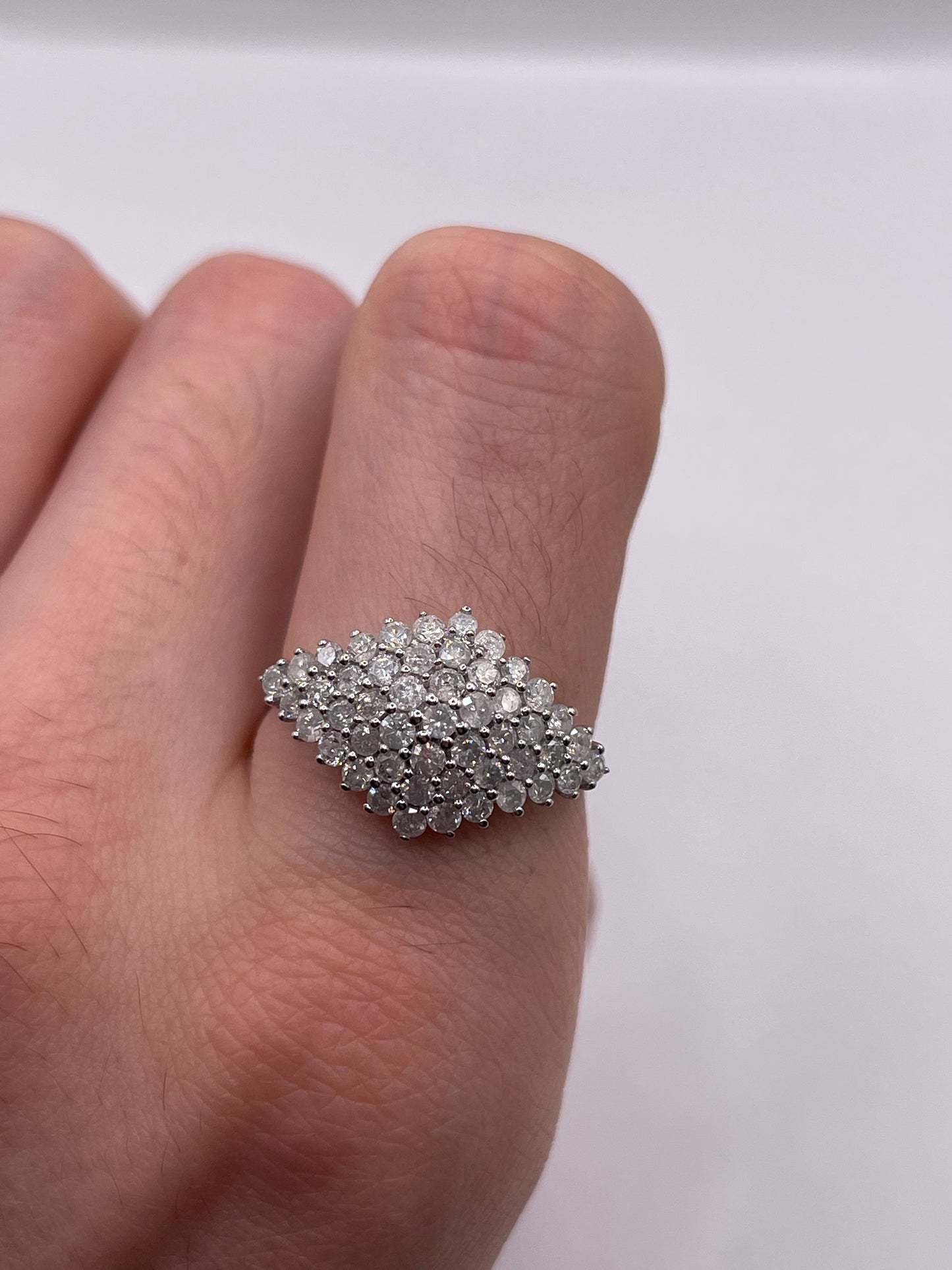9ct white gold 1ct diamond cluster ring
