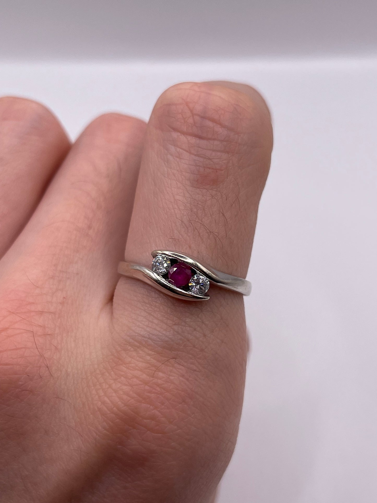 9ct white gold ruby and diamond ring
