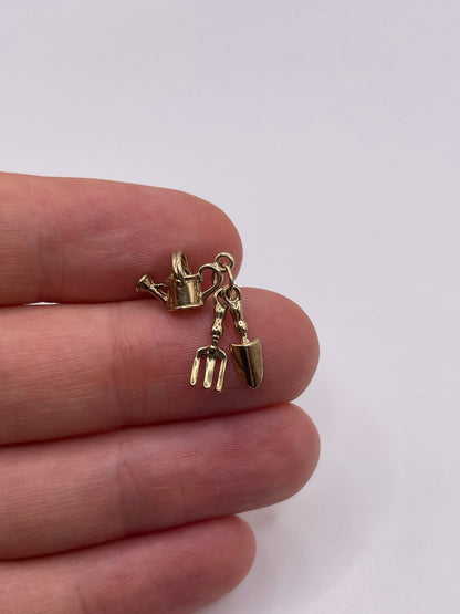 9ct gold gardening tools charm