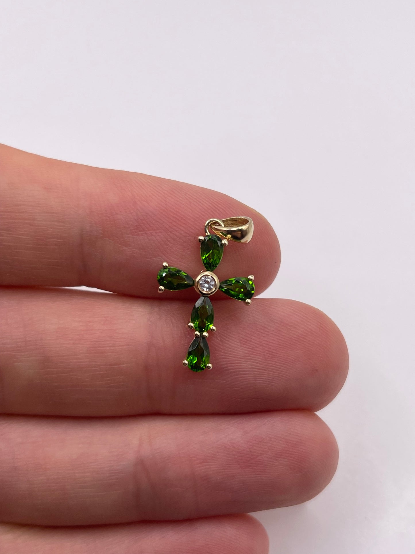 9ct gold diopside and zircon cross pendant