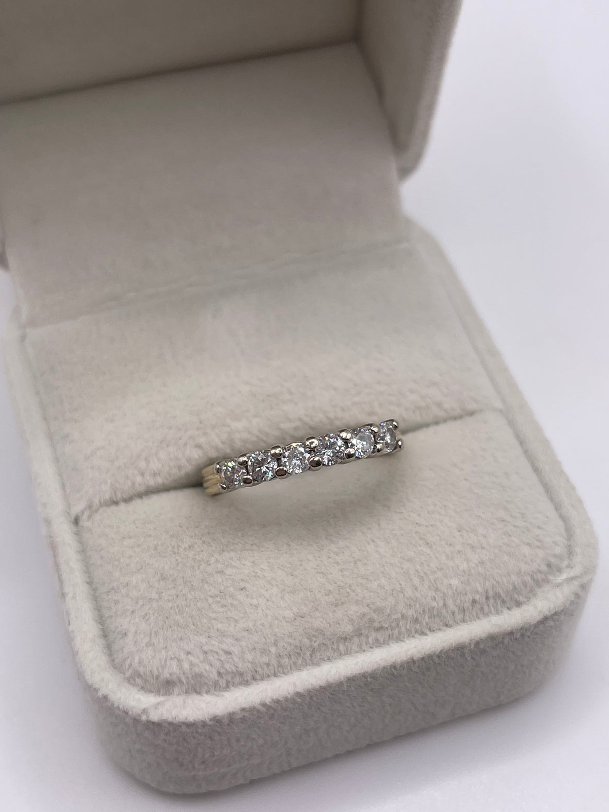 9ct gold 60 point diamond ring