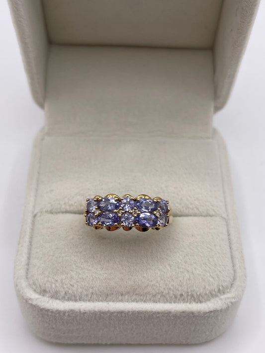 9ct gold tanzanite and diamond ring