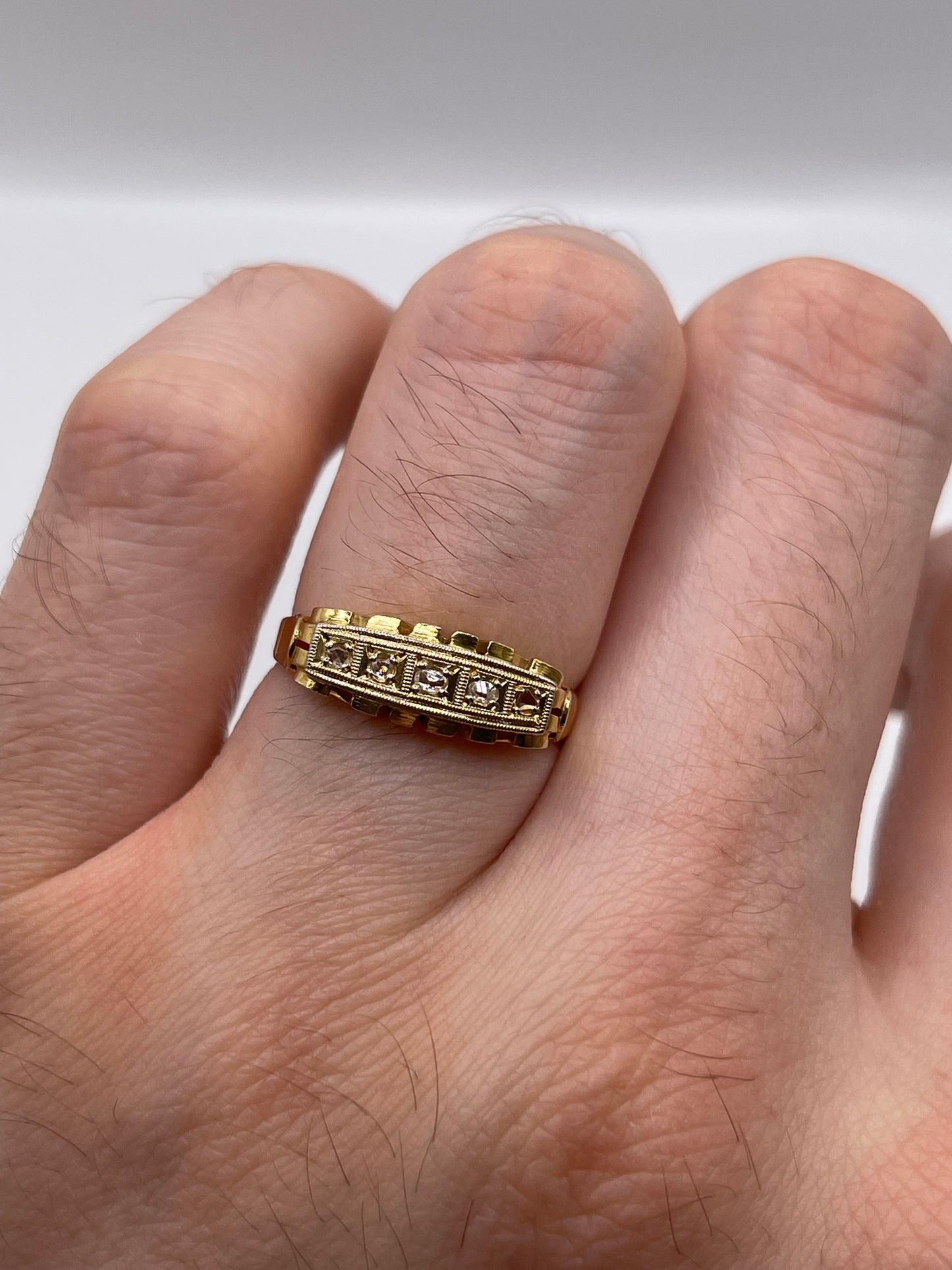 18ct gold diamond ring