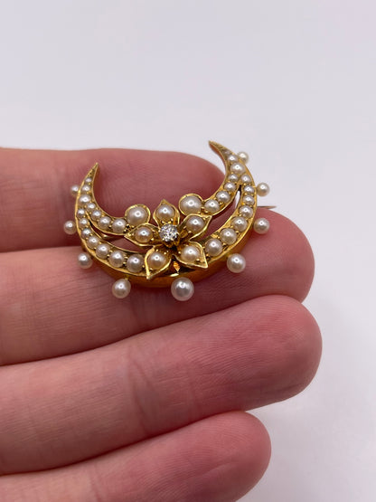 Antique 18ct gold pearl and diamond crescent brooch