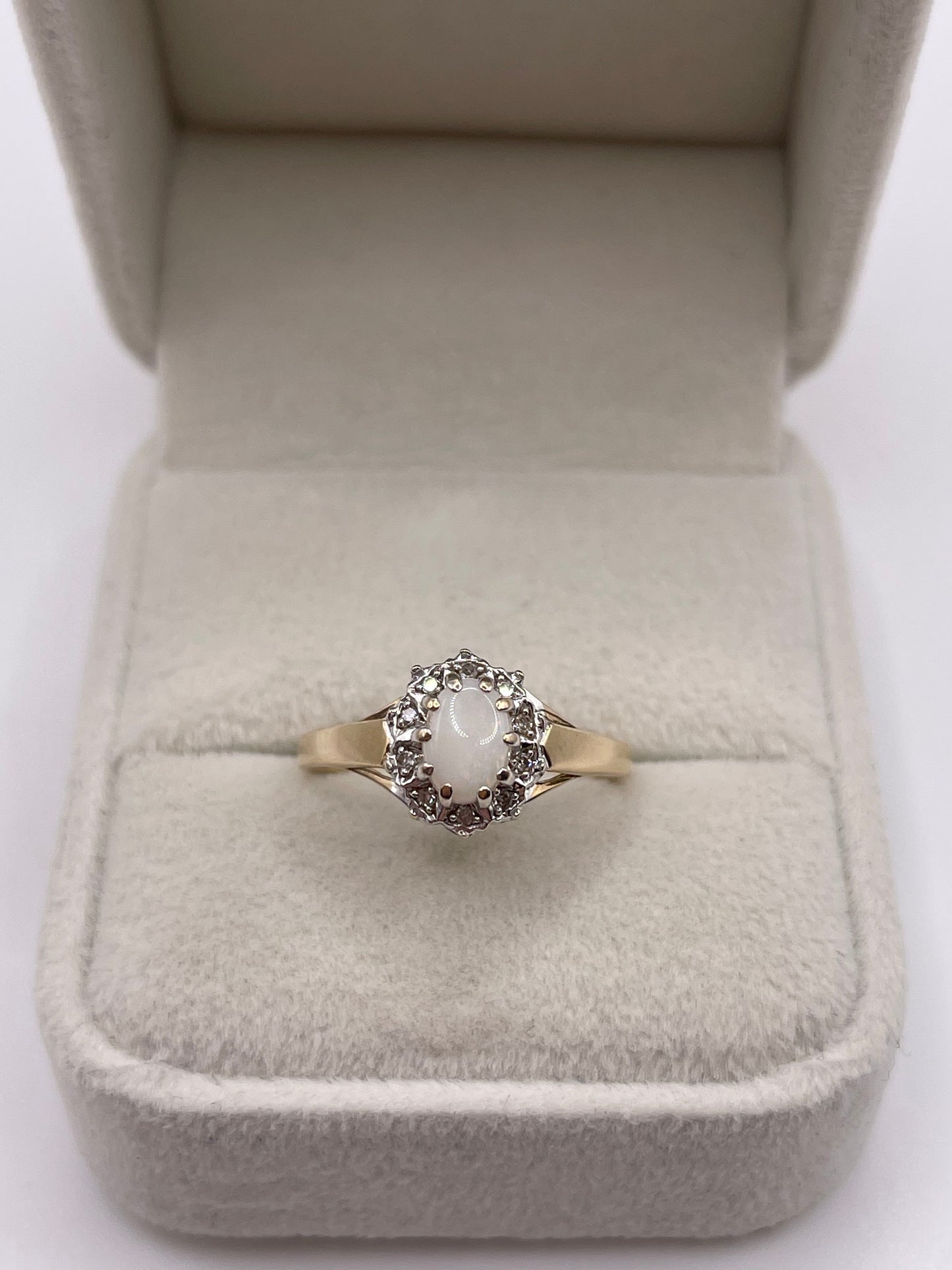 9ct gold opal and diamond ring