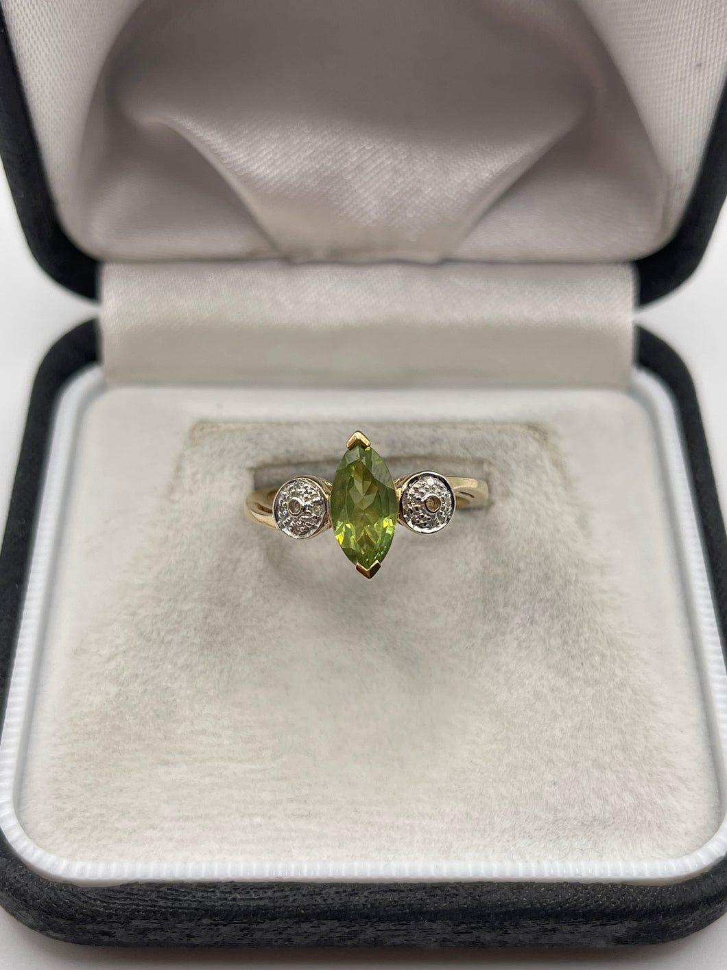 9ct gold quartz and diamond ring