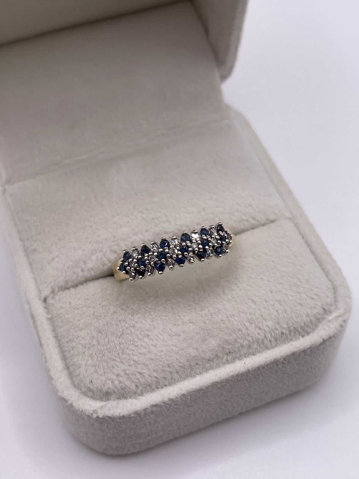 9ct gold sapphire and diamond ring