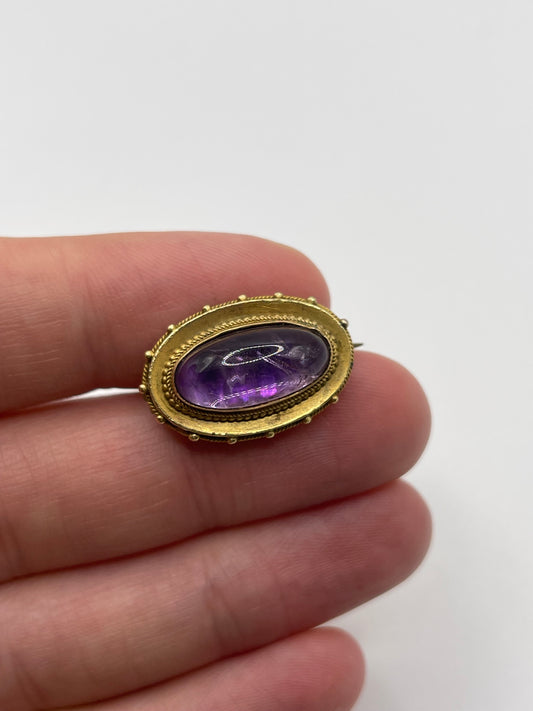 Antique 15ct gold cabochon amethyst brooch