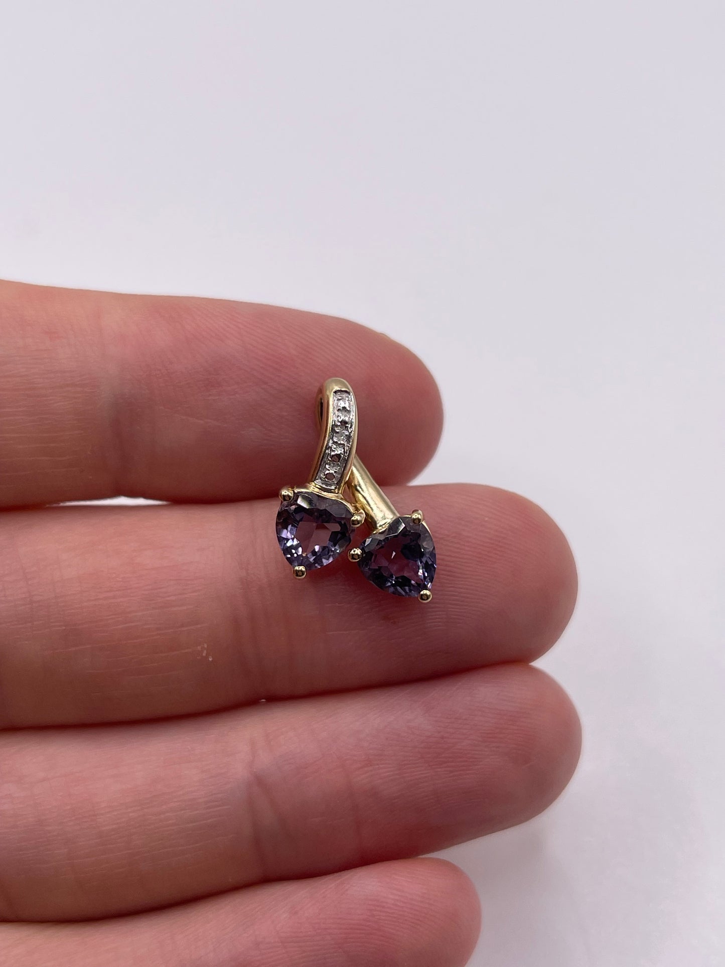 9ct gold iolite and diamond pendant