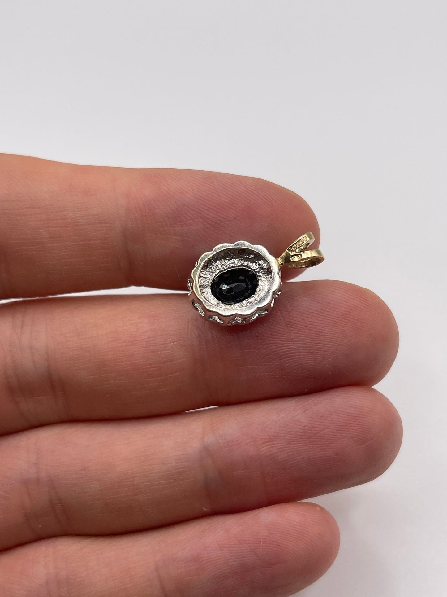 9ct gold sapphire and diamond pendant