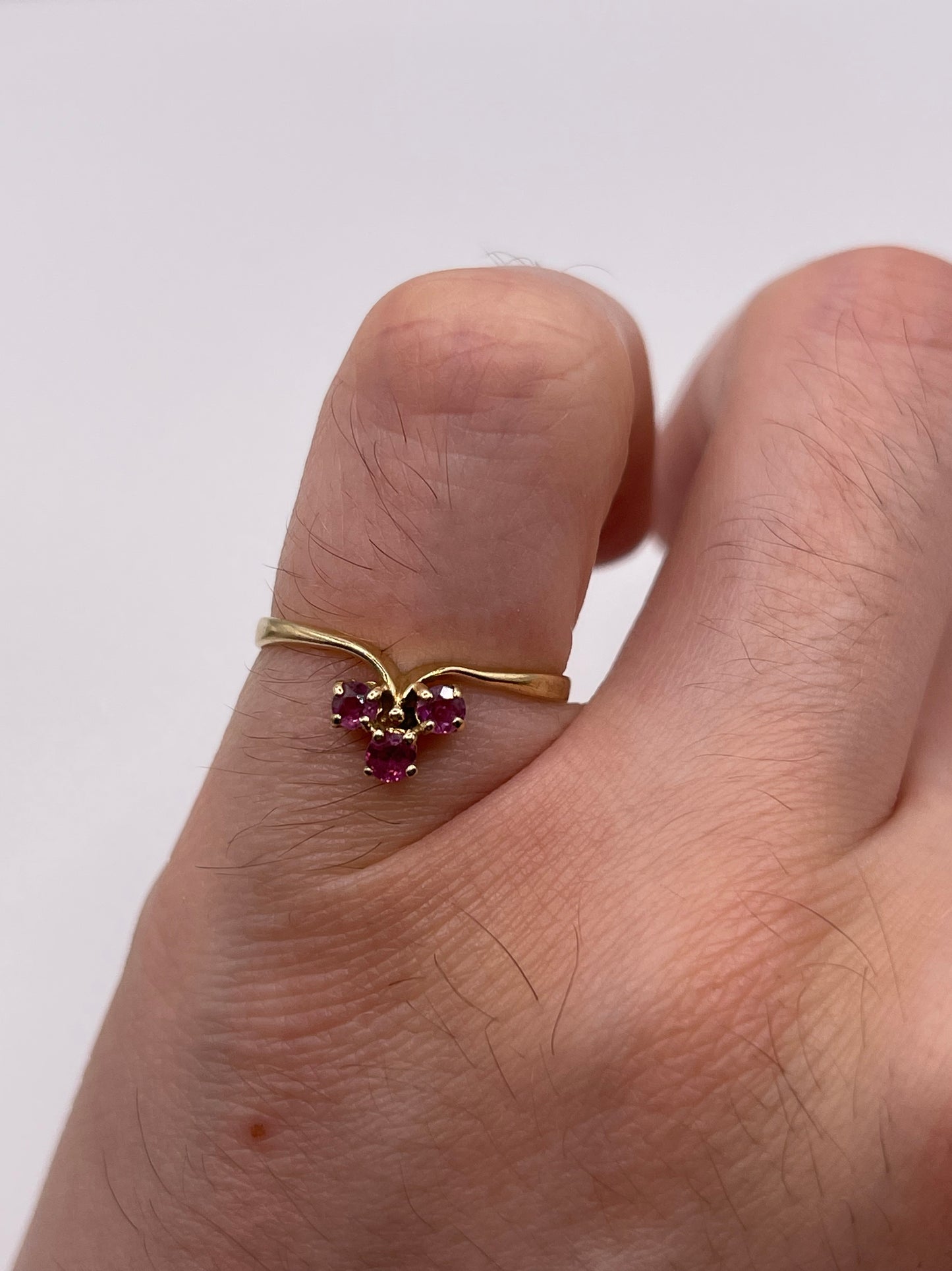 9ct gold ruby wishbone ring