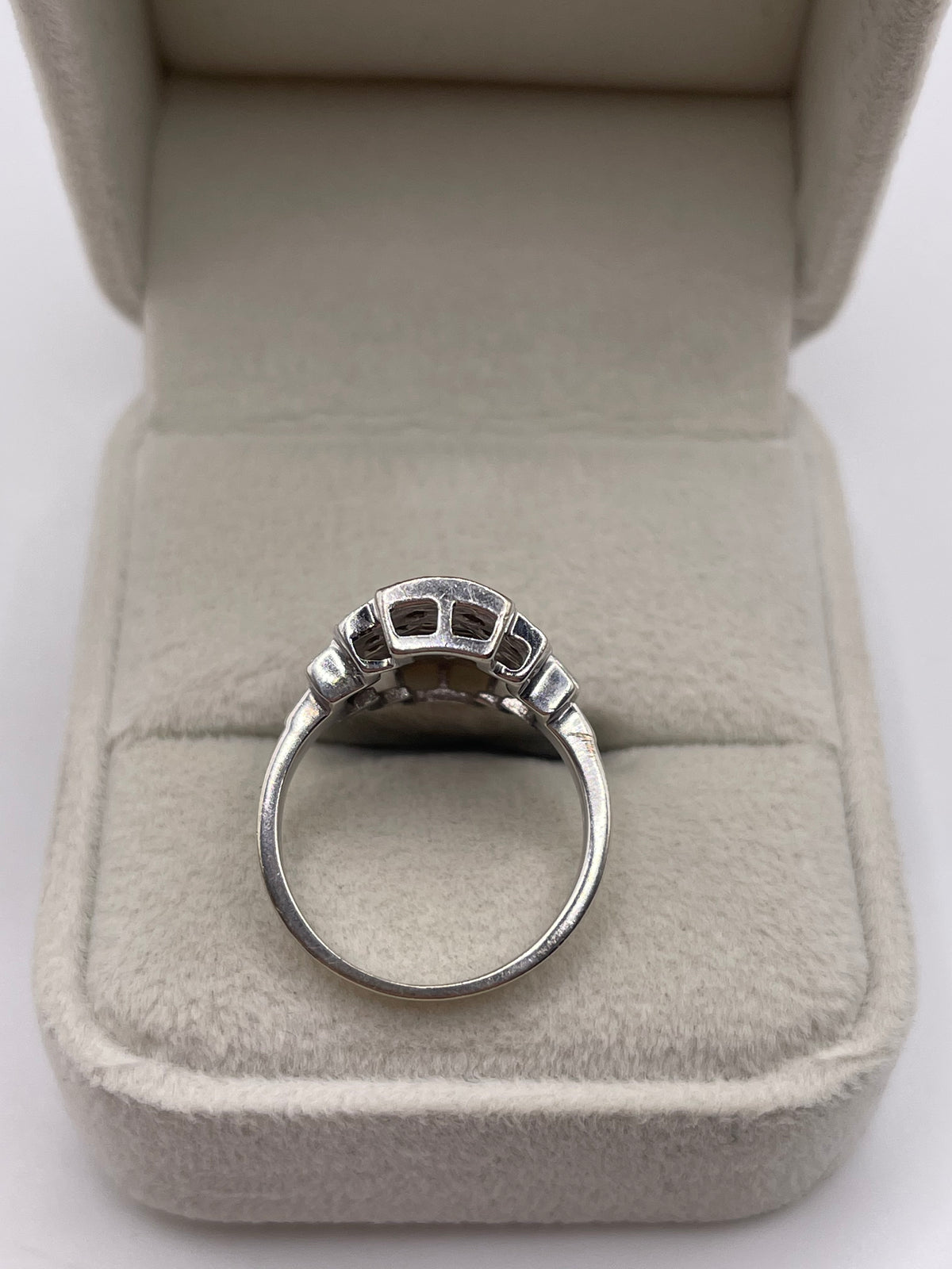 9ct white gold diamond cluster ring