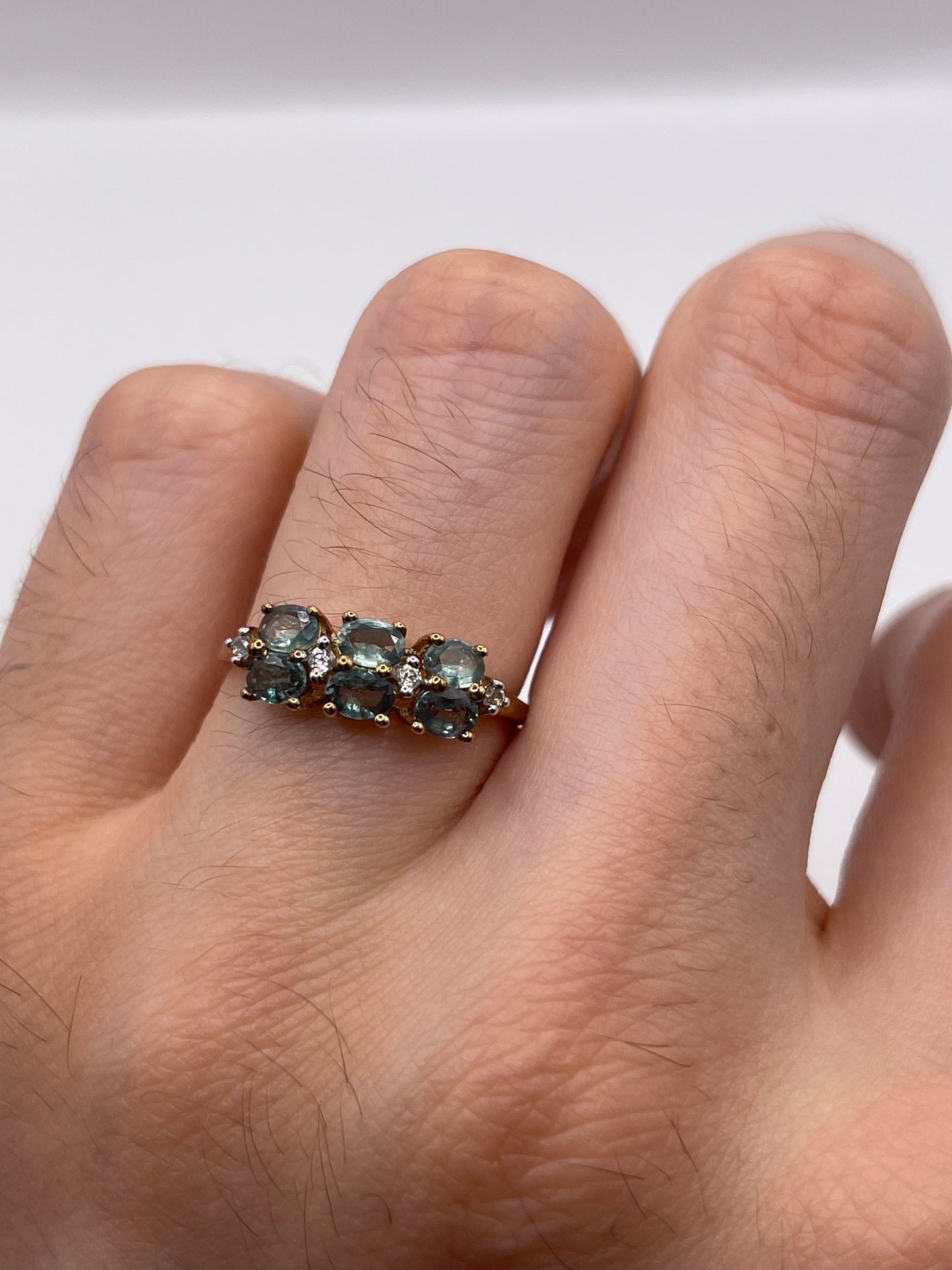 9ct gold alexandrite and zircon ring