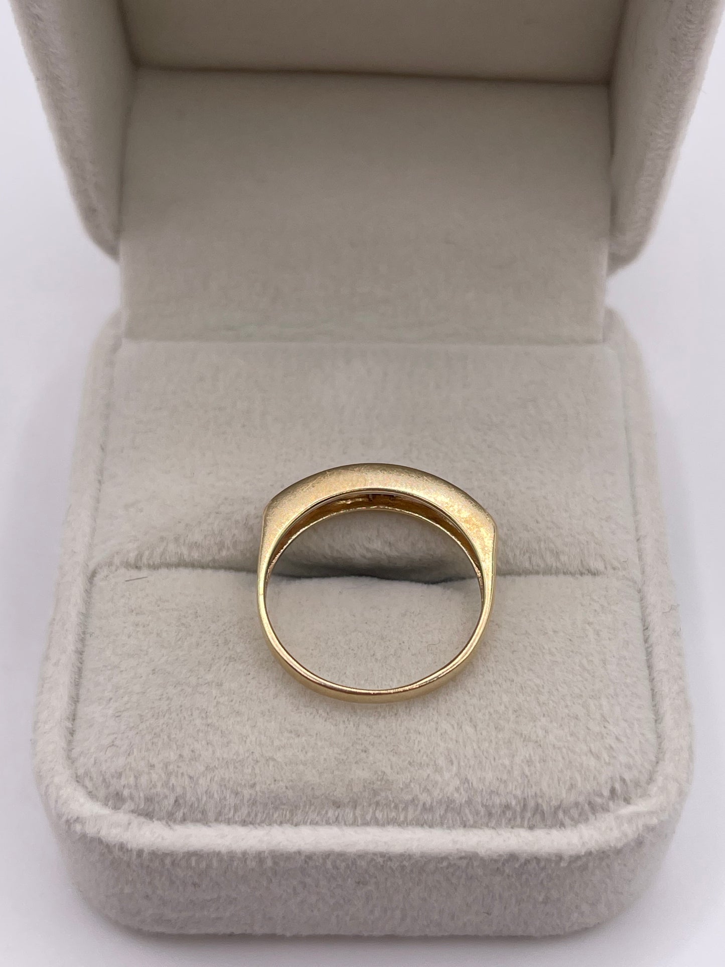 9ct gold ruby and diamond ring