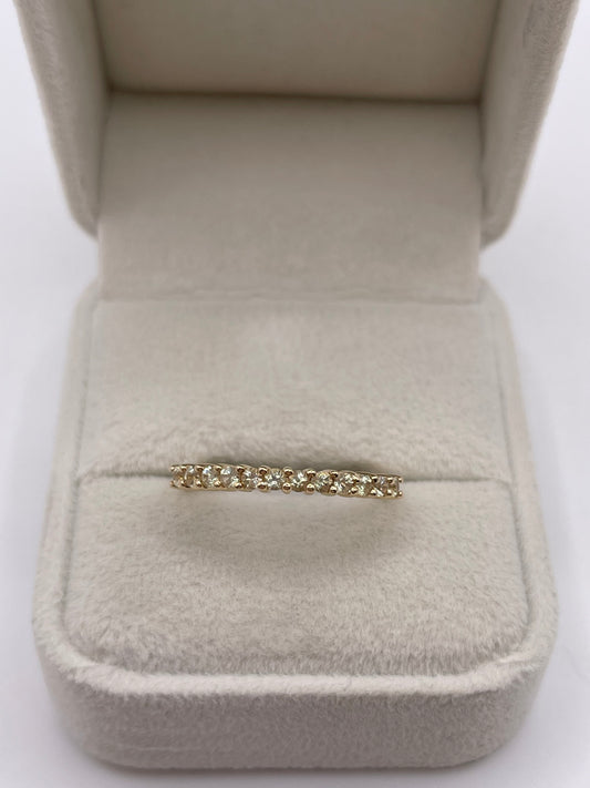 9ct gold quartz ring