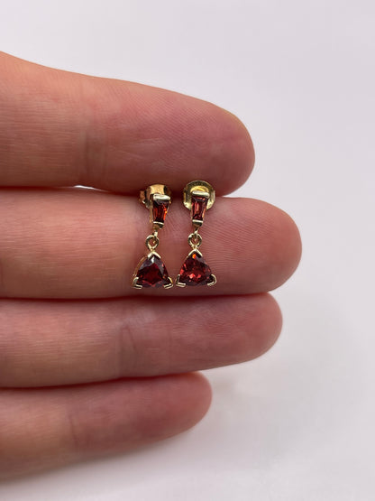 9ct gold garnet earrings