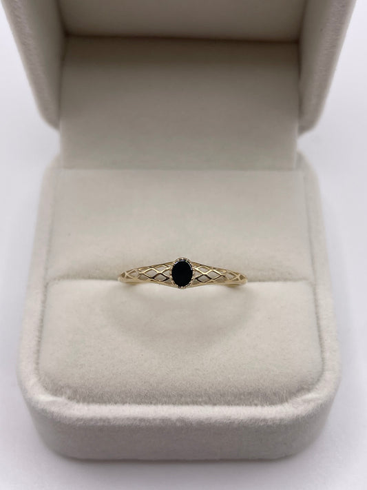 9ct gold onyx ring