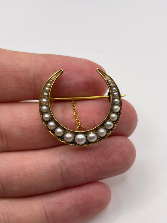 Antique 18ct gold pearl crescent brooch