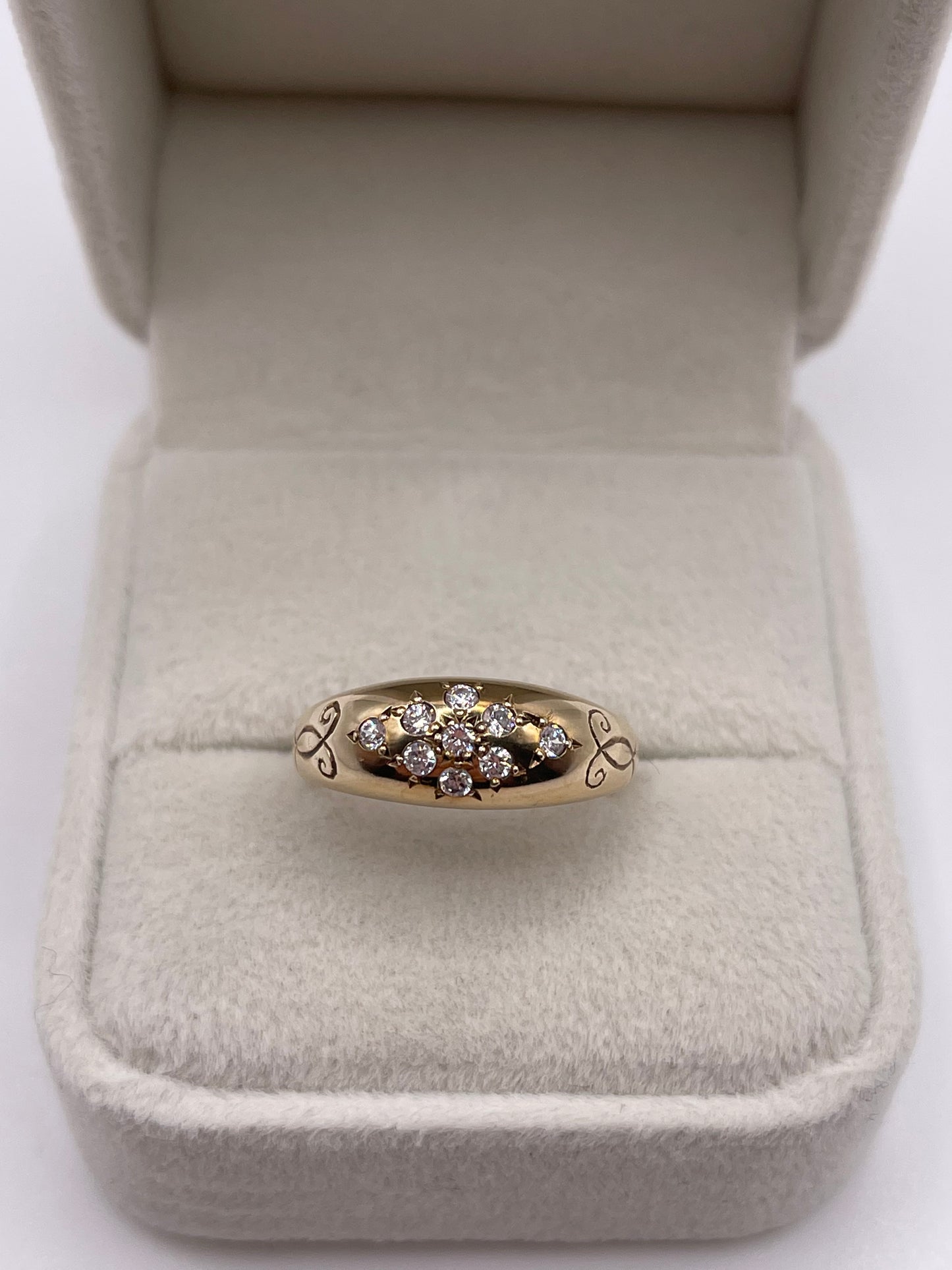 9ct gold cz gypsy ring