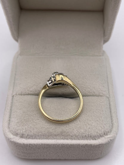 9ct gold emerald and diamond ring
