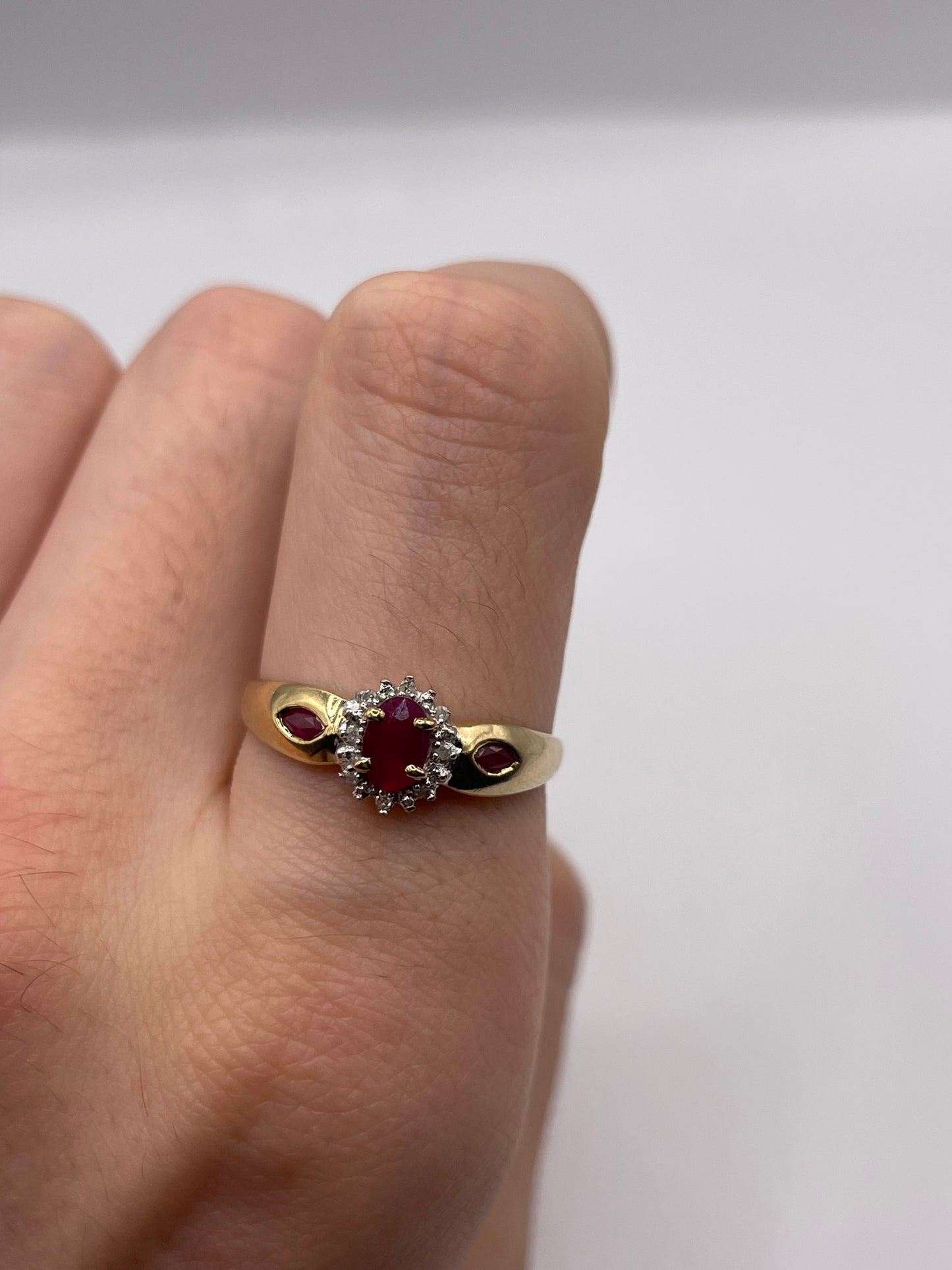 9ct gold ruby and diamond ring