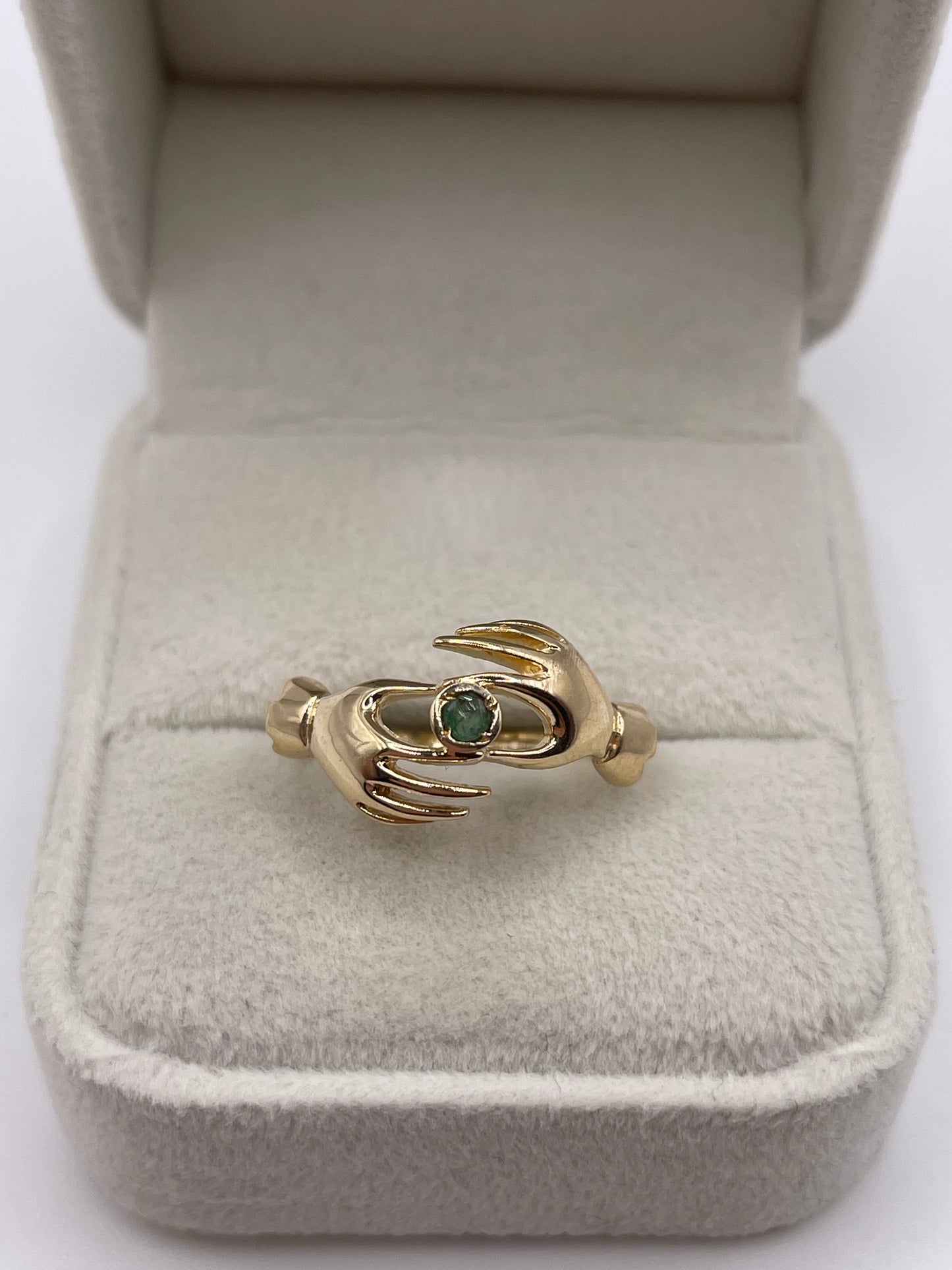 9ct gold emerald double hand ring