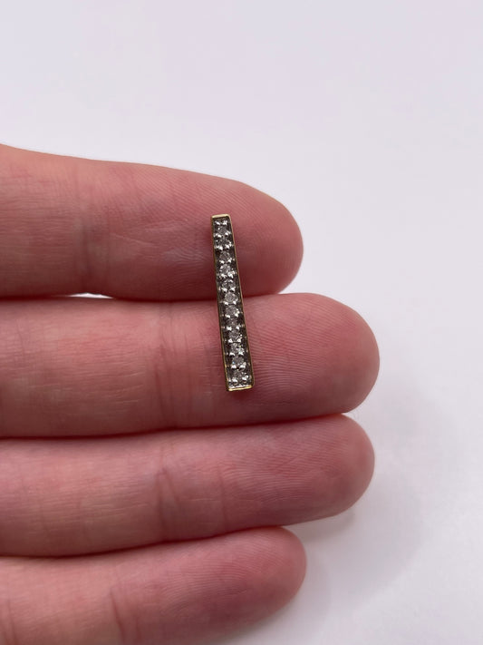 9ct gold diamond pendant