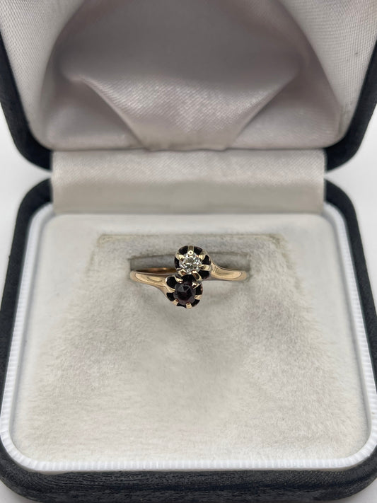 14ct gold garnet and diamond ring