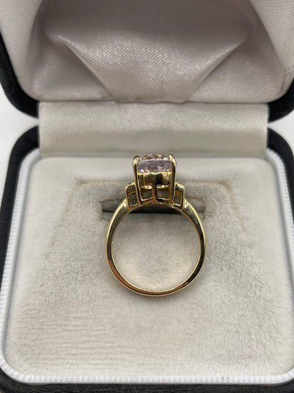 9ct gold morganite and diamond ring