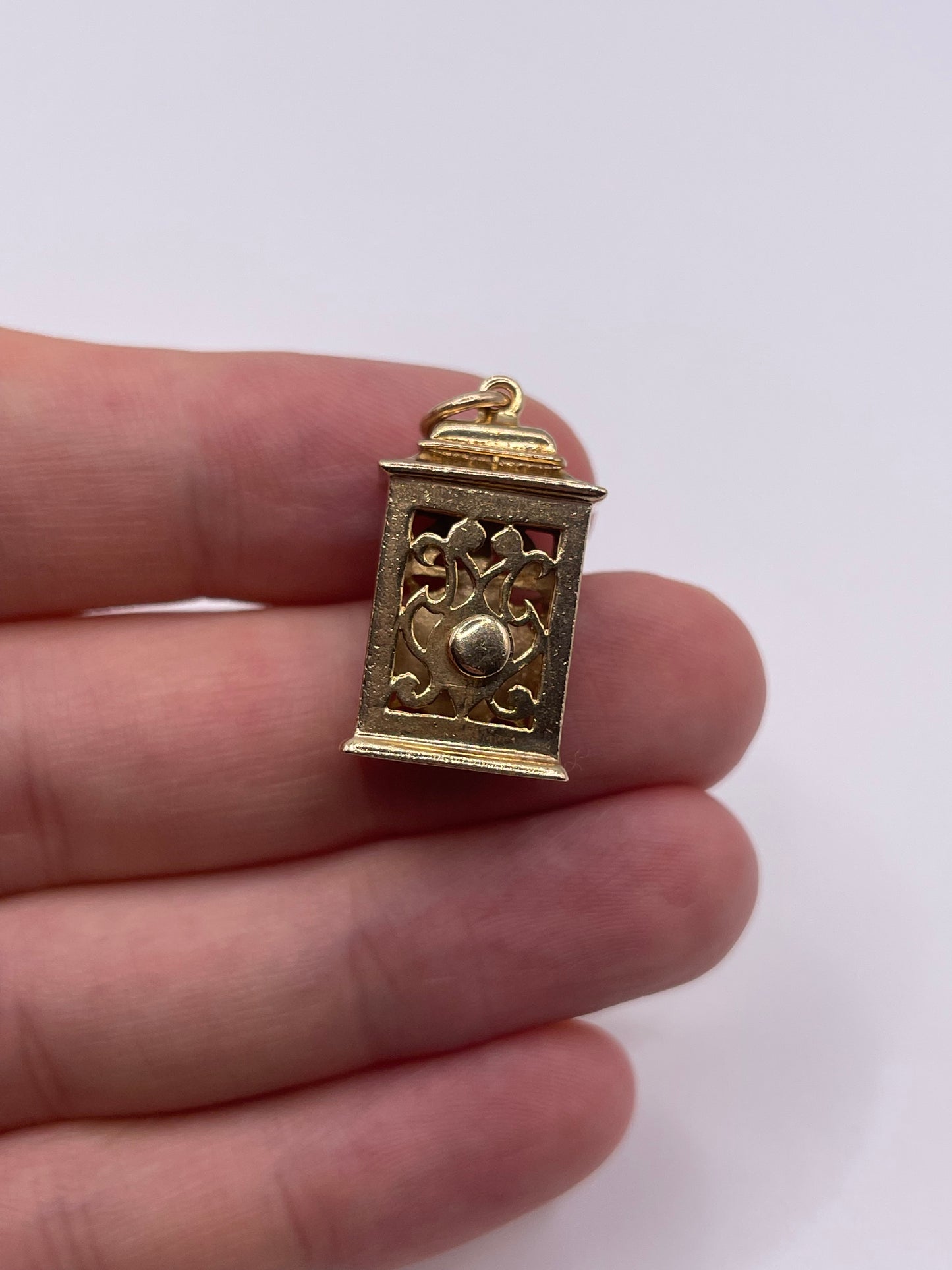 9ct gold mantle clock charm