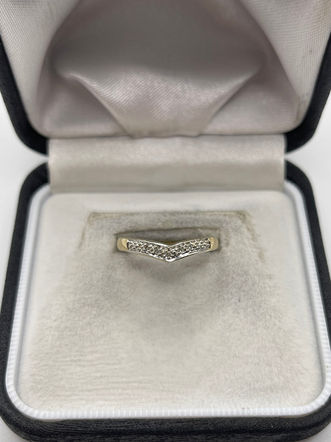 9ct gold diamond wishbone ring