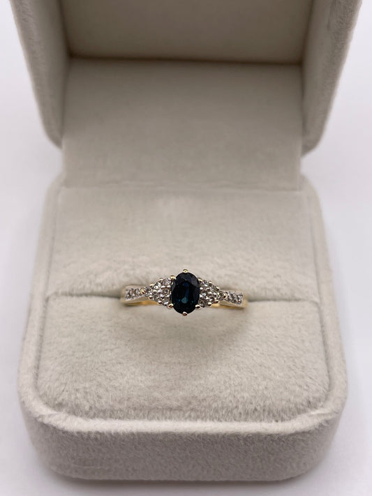 9ct gold sapphire and diamond ring