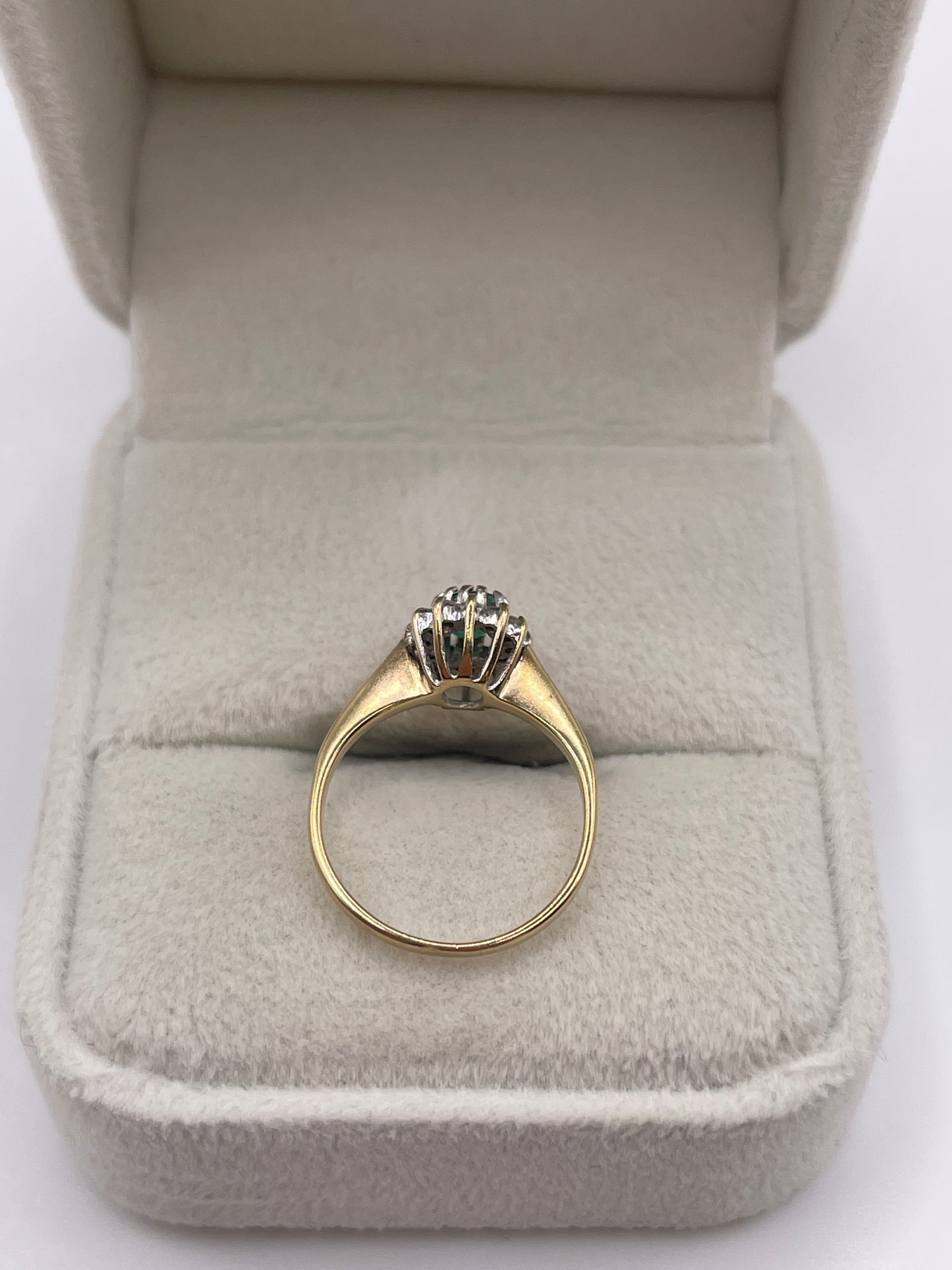 9ct gold emerald and diamond ring