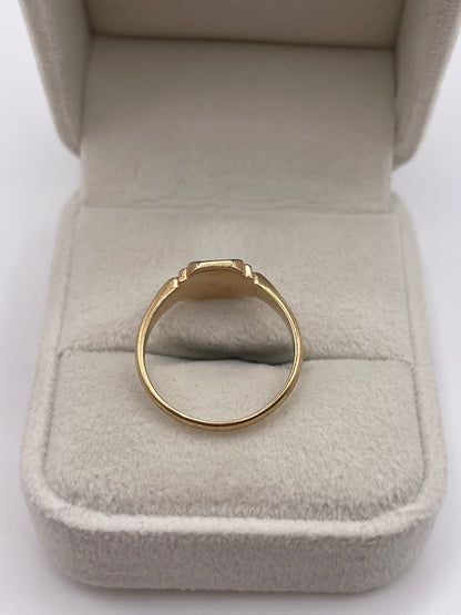 9ct gold initial signet ring