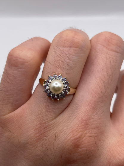 14ct gold tanzanite, pearl and diamond ring
