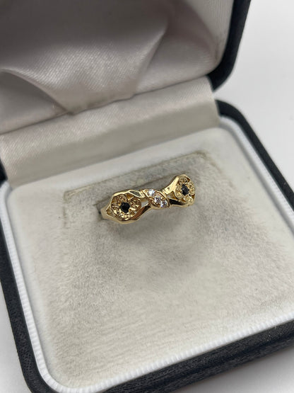 9ct gold sapphire and cz ring