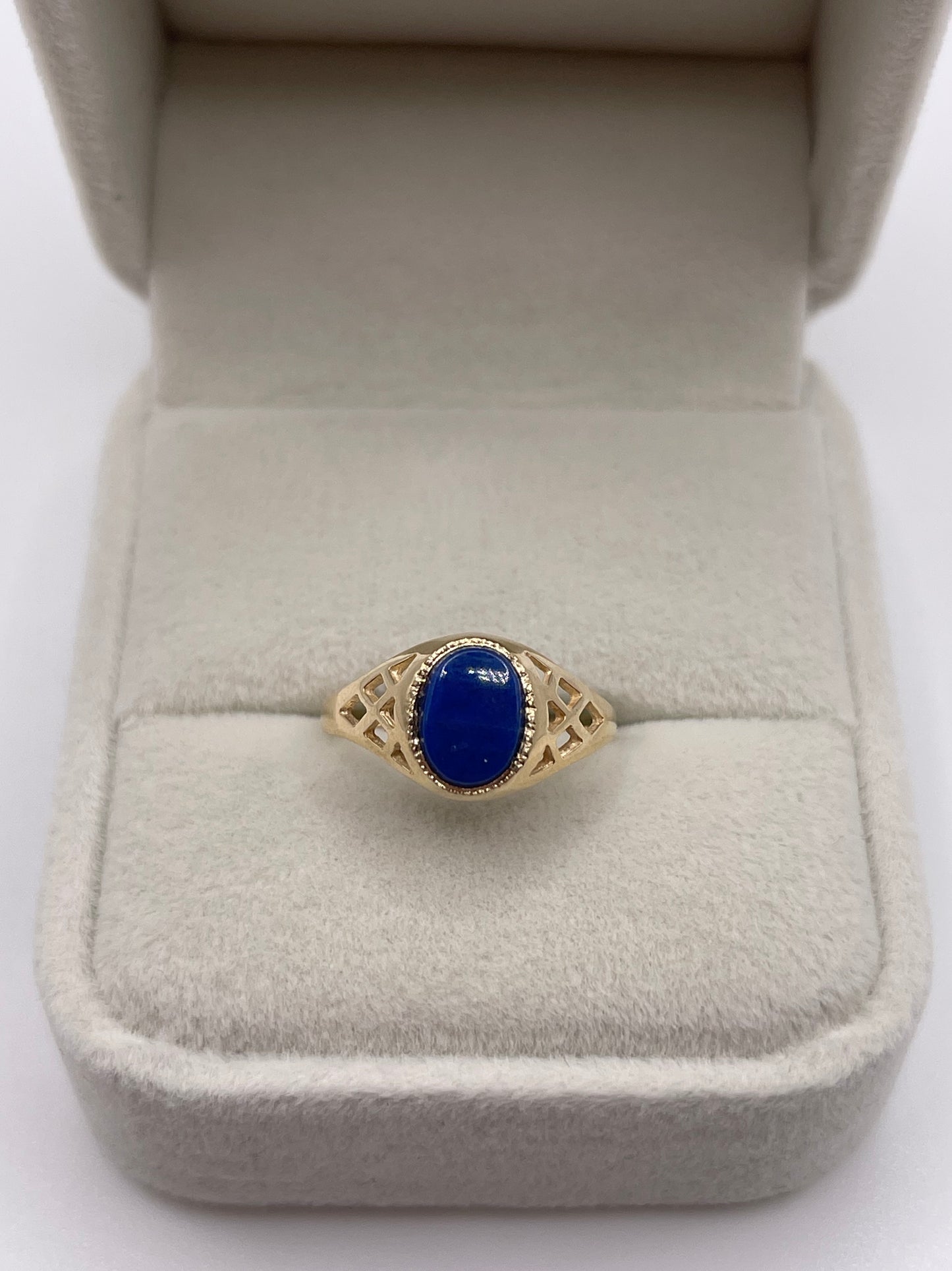9ct gold lapis lazuli signet ring