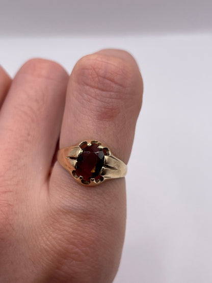 9ct gold garnet gypsy ring